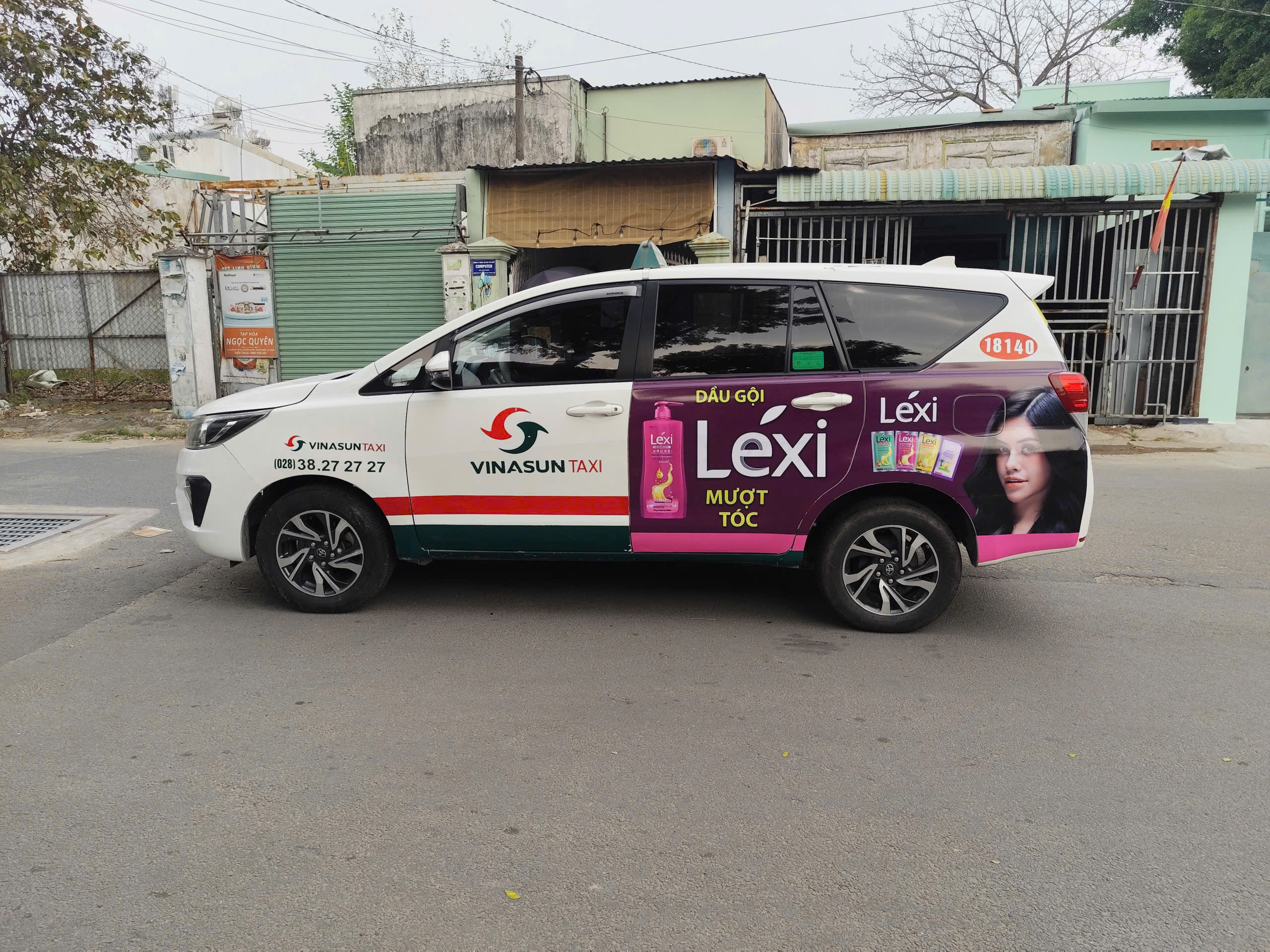 Dịch vụ thiết kế quảng cáo xe Taxi toàn quốc